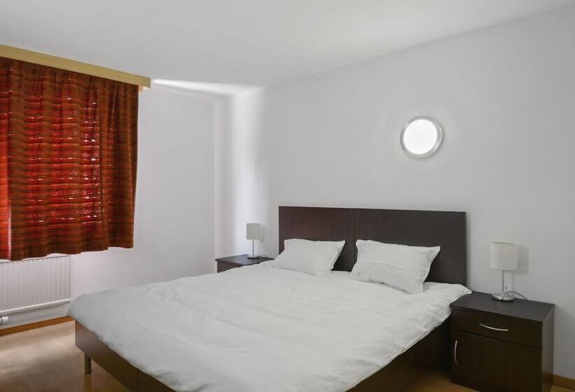 Номер Superior, Neuchatel City