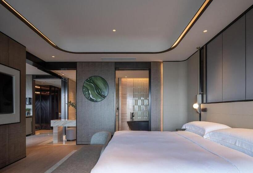 اتاق پریمیوم با بالکن, Intercontinental Shanghai Harbour City, An Ihg