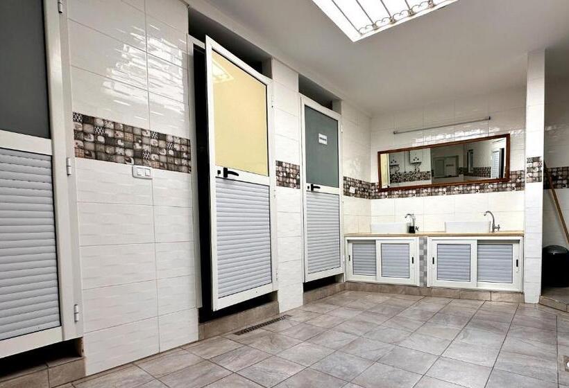 اتاق استاندارد یک نفره, Paris
