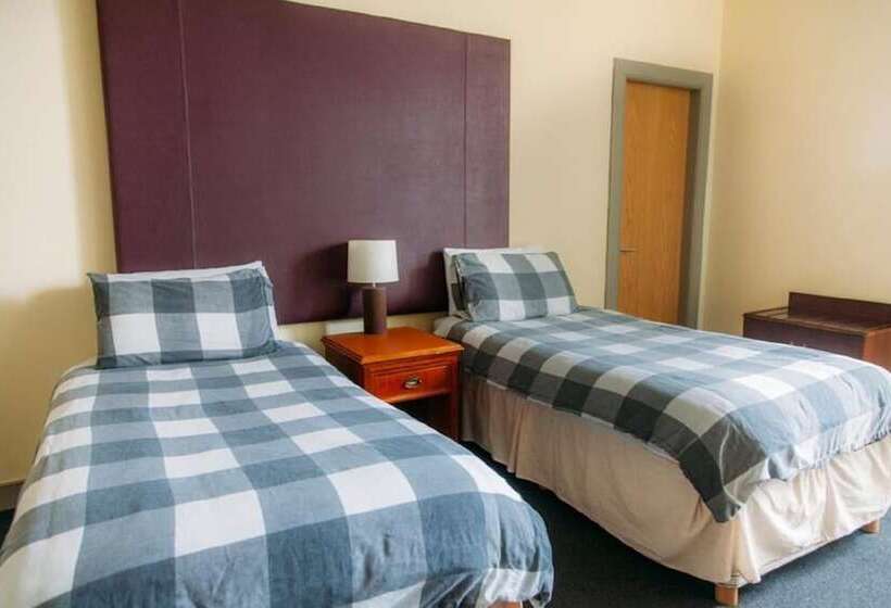Номер Стандарт, Dundee Backpackers Hostel