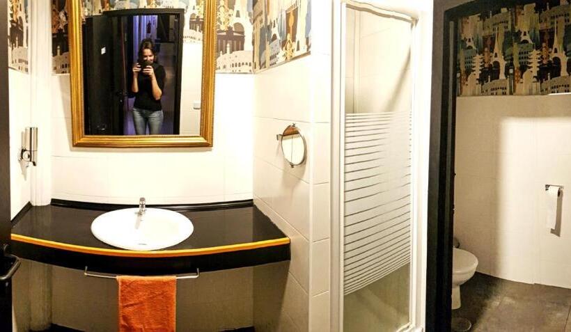 اتاق استاندارد, Hostels Meetingpoint