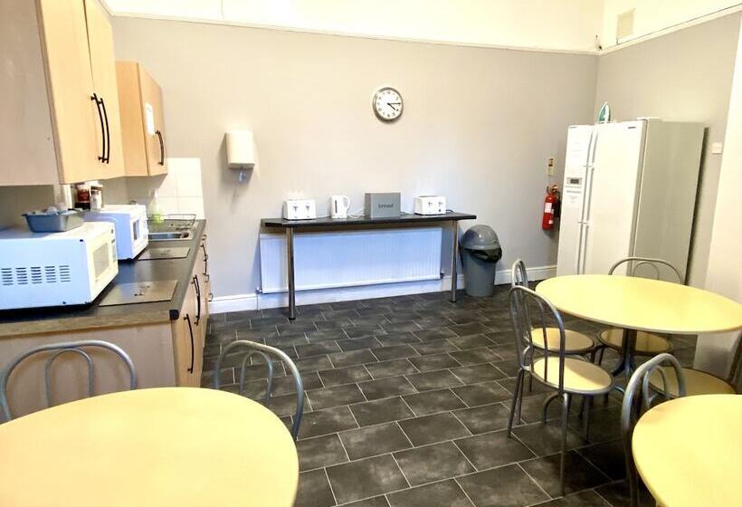 Четырехместный Номер Стандарт, The Stalbridge Guest House