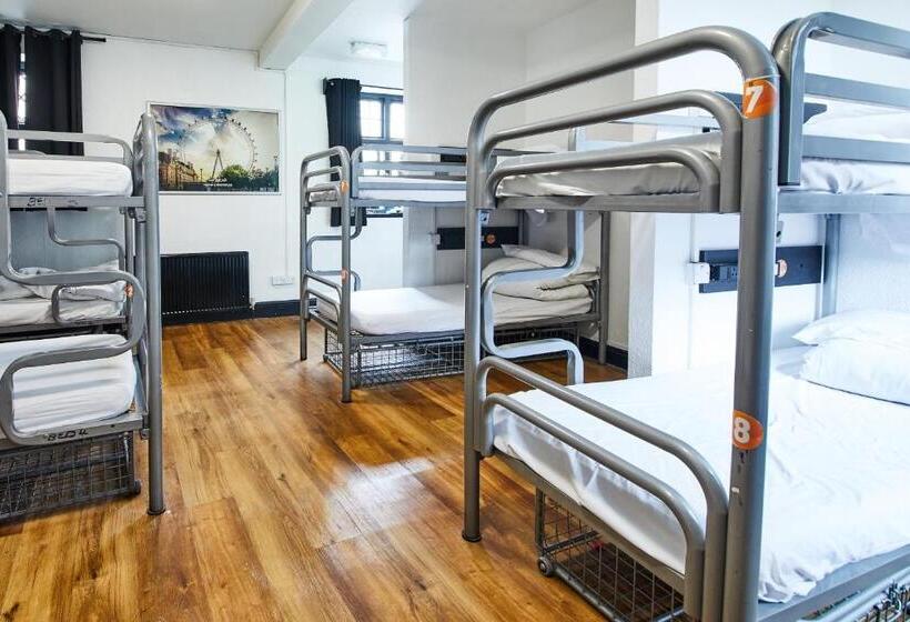 Кровать в Многоместном Номере с Общей Ванной, St Christopher S Inn Camden
