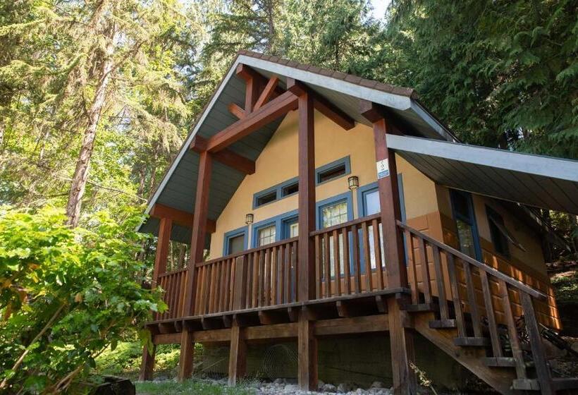 Шале 1 Спальня, Halcyon Hot Springs Resort