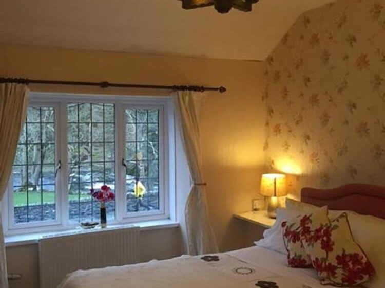 اتاق استاندارد با چشم‌انداز کوهستان, Dragon Bed And Breakfast