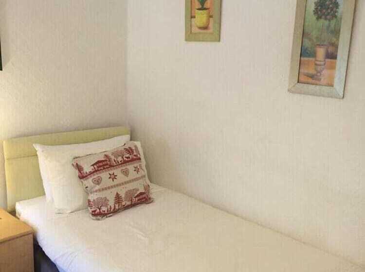 اتاق استاندارد یک نفره, Dragon Bed And Breakfast