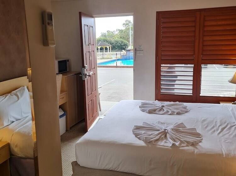 디럭스 룸, Country Plaza Motel Taree