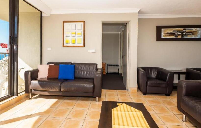침실 2개 아파트, Aristocrat Apartments