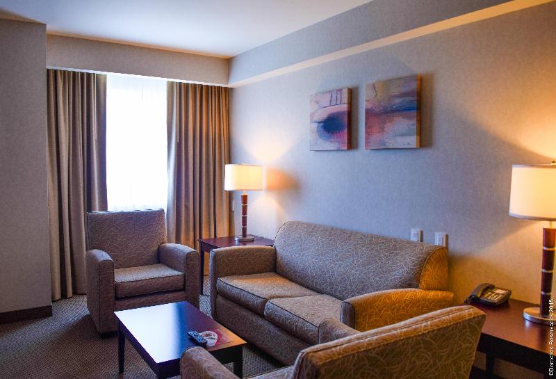 سوئیت با تخت بزرگ, Crowne Plaza Leon, An Ihg