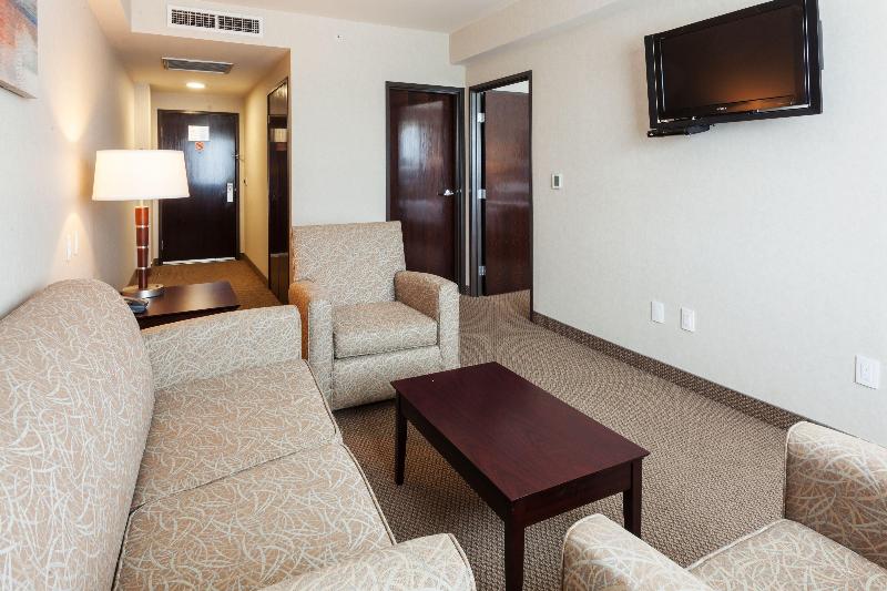 سوئیت با تخت بزرگ, Crowne Plaza Leon, An Ihg