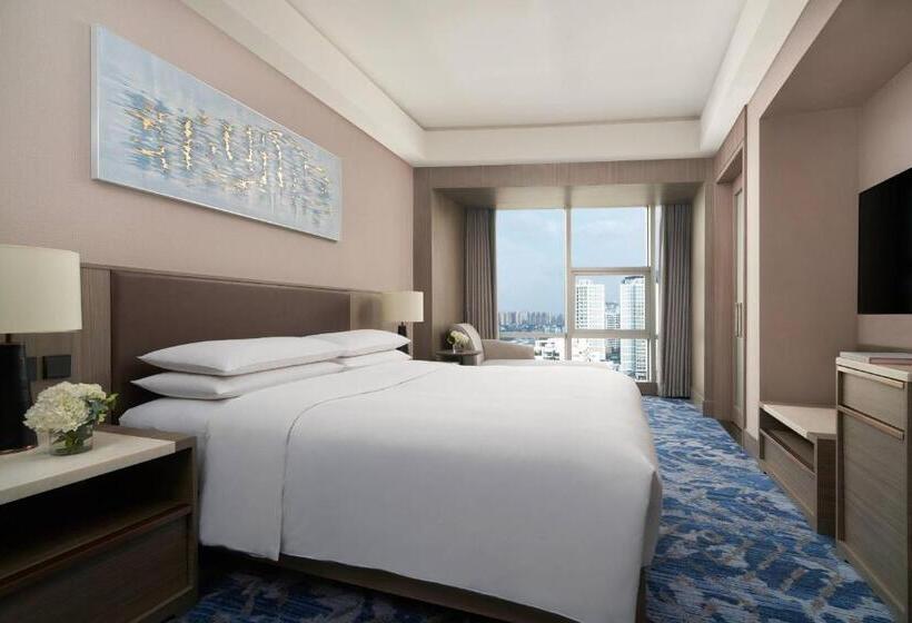 Executive Room Queen Bed, Nanning Marriott