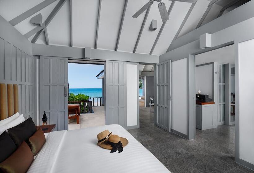 سوییت لوکس, The Surin Phuket