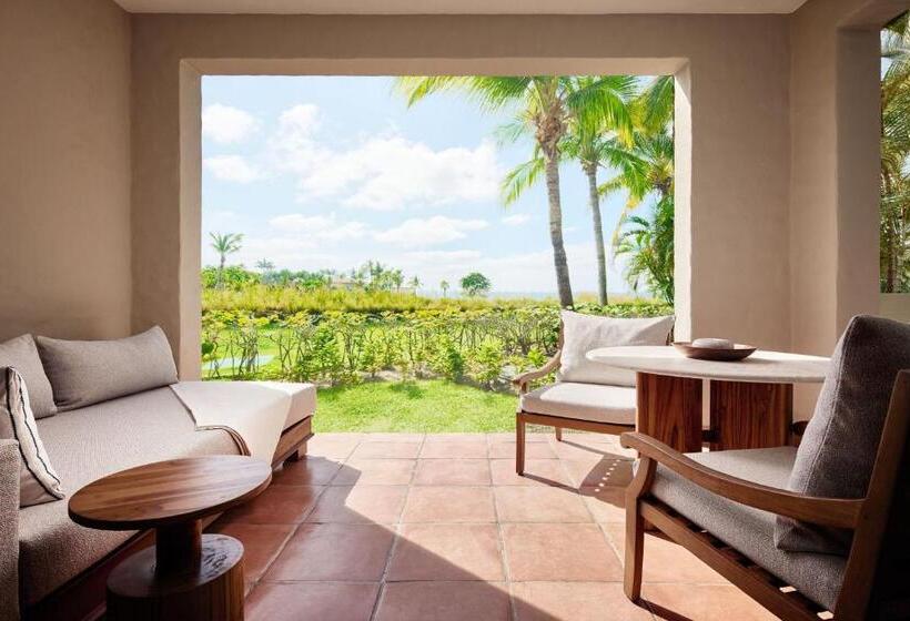 ガーデンビューデラックスルーム, The St. Regis Punta Mita Resort