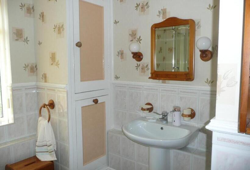 اتاق استاندارد با تخت بزرگ, Cherry Blossom Guest House