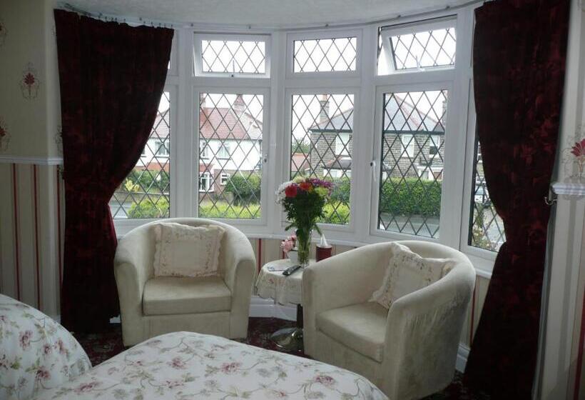 اتاق لوکس, Cherry Blossom Guest House