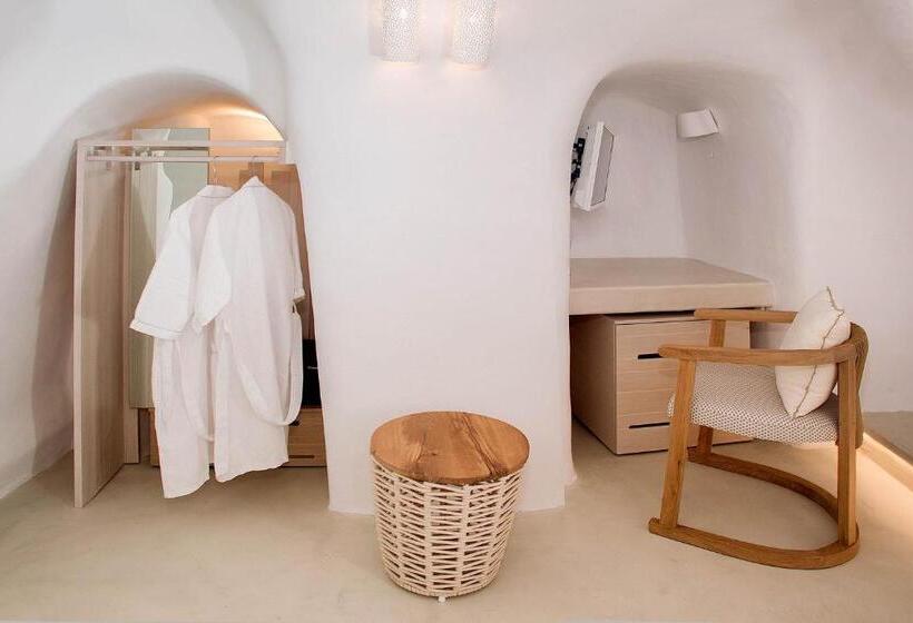 سوییت جونیور اجرایی, Aperto Suites  Adults Only