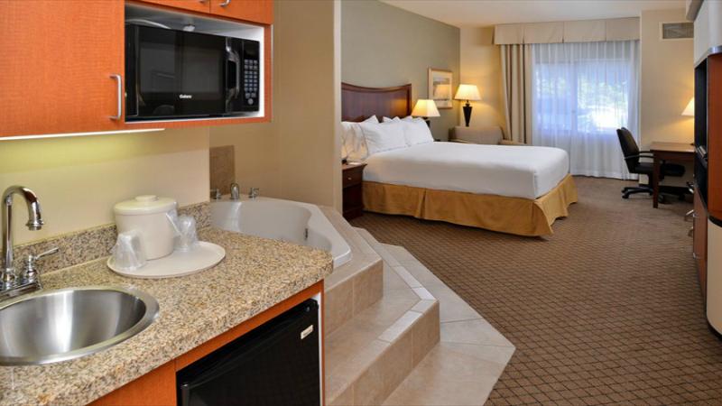 스탠다드 룸 킹사이즈 침대, Holiday Inn Express Hotel & Suites Lincoln By Ihg