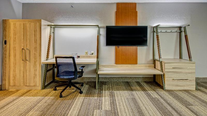 스위트 킹사이즈 침대, Holiday Inn Express Hotel & Suites London, An Ihg