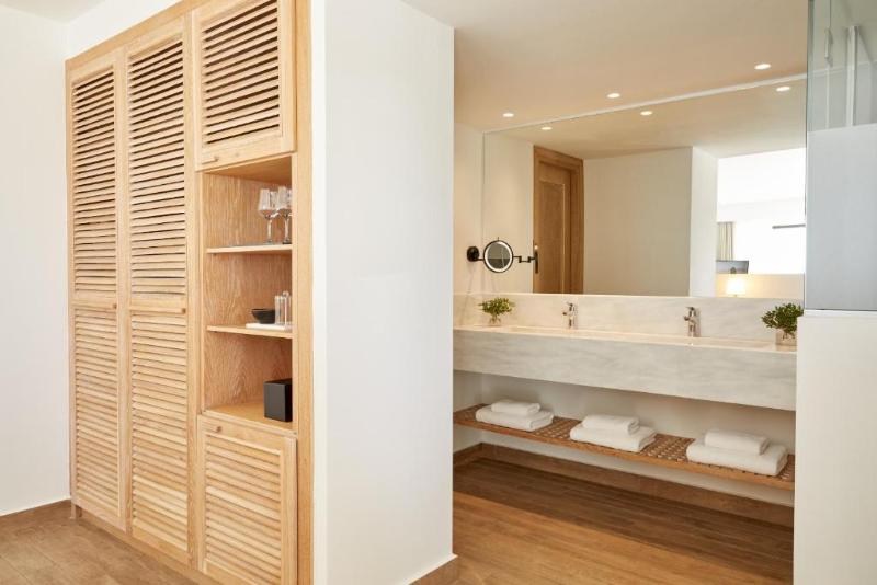 Quarto Estandar Cama King, Holiday Inn Express & Suites West By Ihg