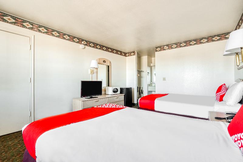 Номер Стандарт, Holiday Inn Express & Suites West By Ihg