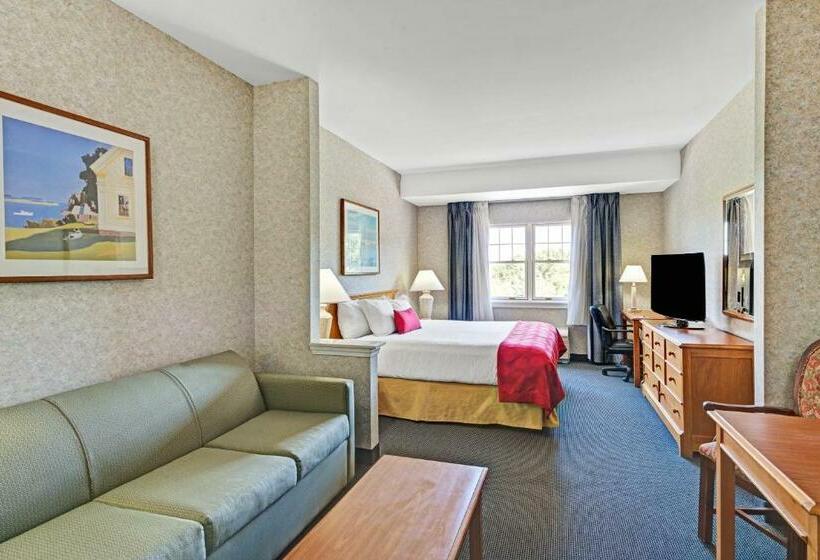 Люкс Deluxe Кровать Кинг, Ramada By Wyndham Saco/old Orchard Beach Area