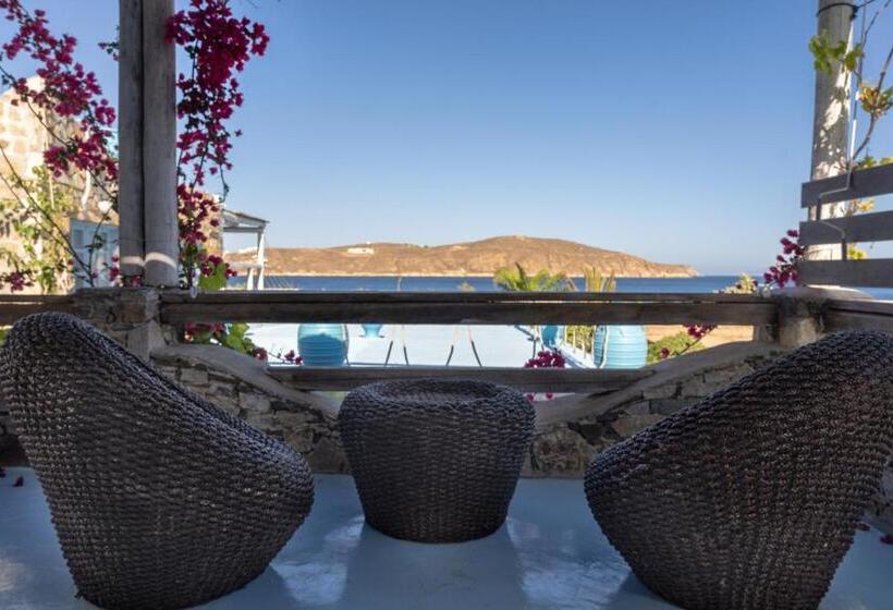 带海景的复工套房, Alexandros By The Beach   Serifos