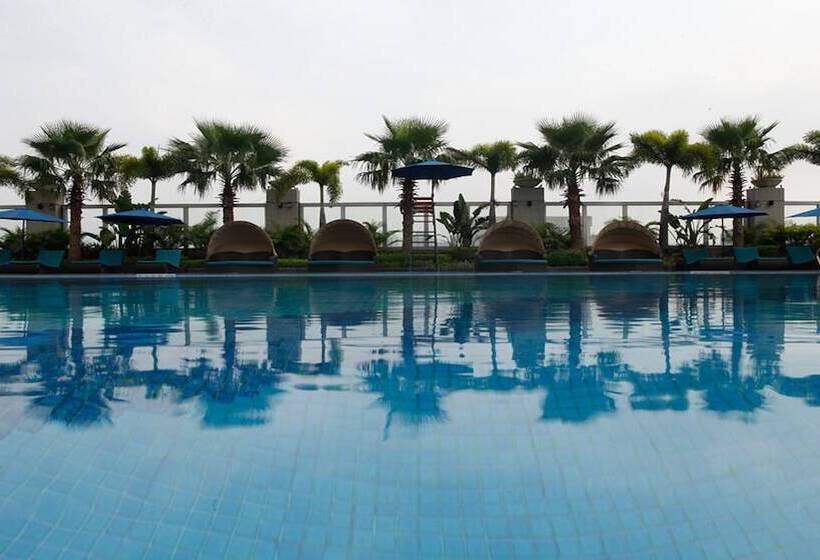 اتاق استاندارد با تخت دوبل, Crowne Plaza Zhongshan Wing On City, An Ihg