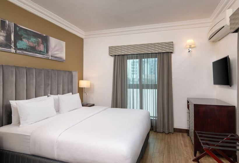 חדר סטנדרט מיטה זוגית, Protea Hotel By Marriott Lagos Kuramo Waters