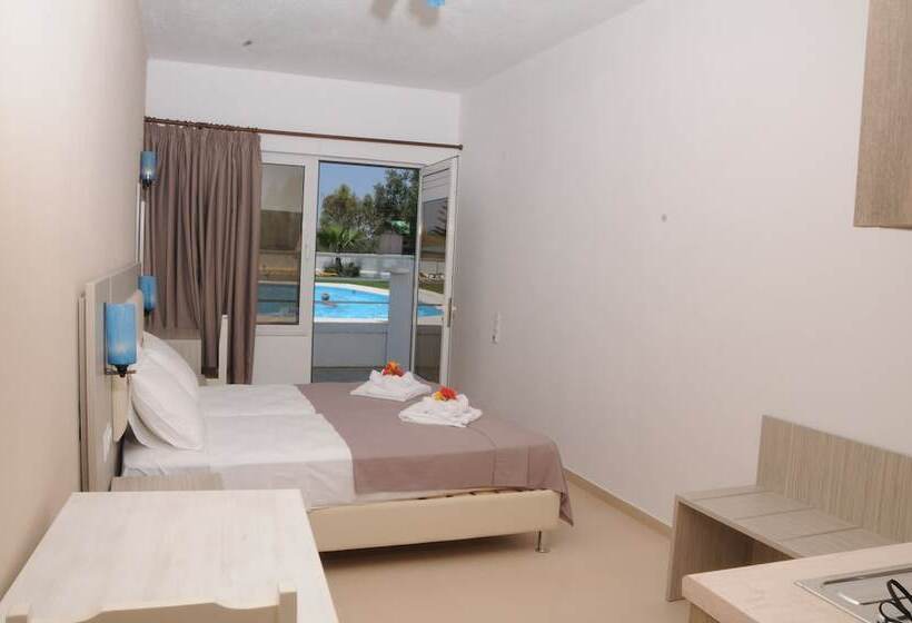 Студио Superior Вид на Бассейн, Mastorakis Hotel And Studios
