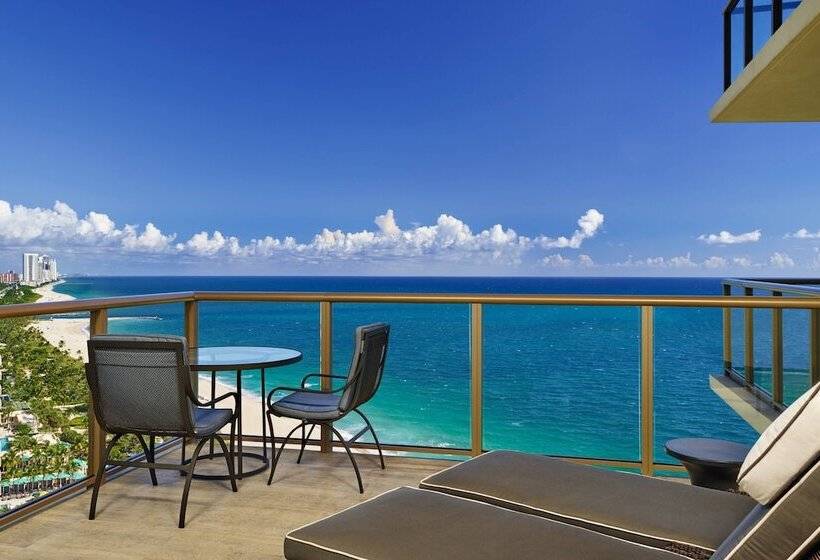 带2个双人床的标准工作室, The St. Regis Bal Harbour Resort