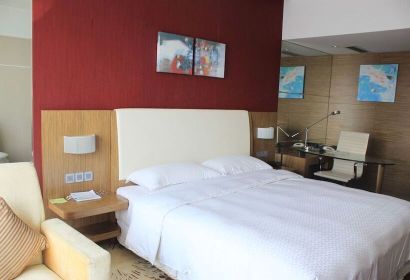 Номер Deluxe, Four Points By Sheraton Qingdao, Chengyang