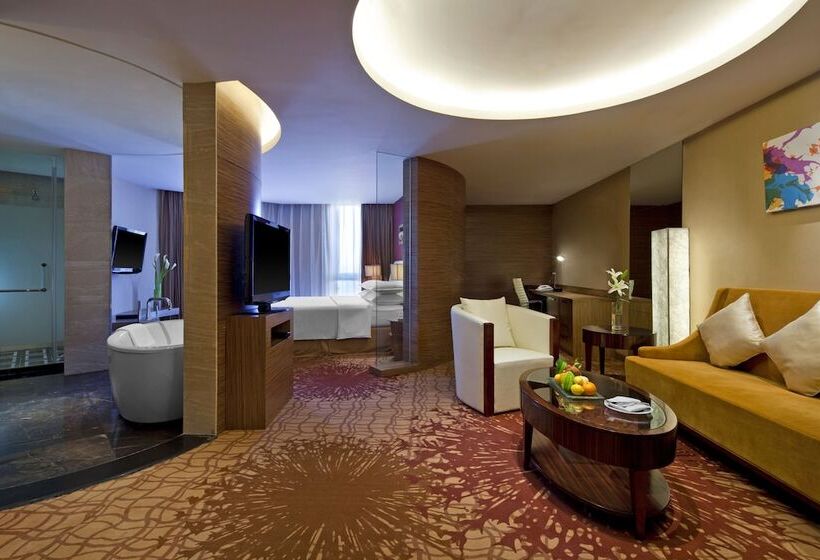 Люкс Superior, Four Points By Sheraton Qingdao, Chengyang
