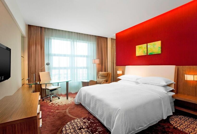 Номер Deluxe, Four Points By Sheraton Qingdao, Chengyang