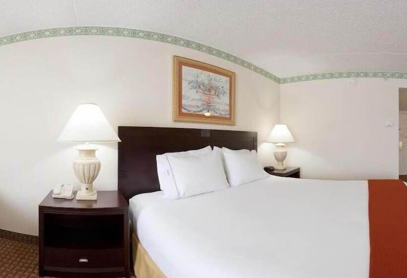 Номер Стандарт, Holiday Inn Express Hotel & Suites Easton, An Ihg