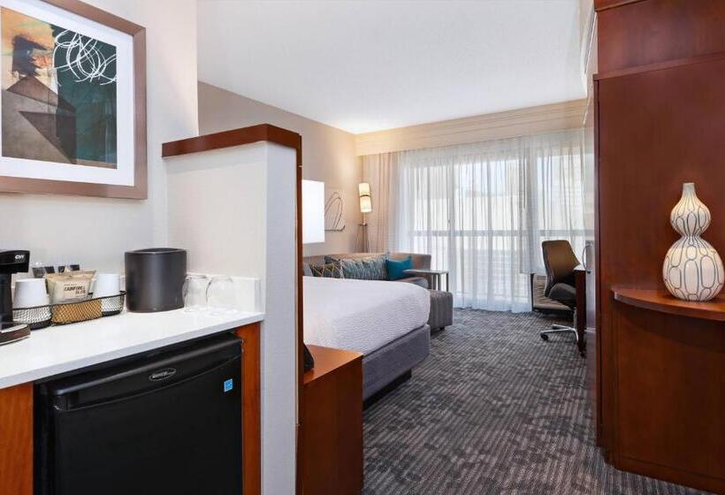 اتاق استاندارد با تخت بزرگ, Courtyard By Marriott Oklahoma City Downtown