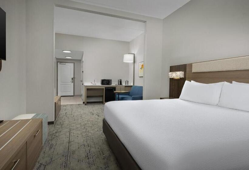 Люкс Адаптированный для Инвалидов, Holiday Inn Express Hotel & Suites Greensboro   Airport Area, An Ihg