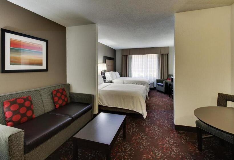 سوییت, Holiday Inn Express Hotel & Suites Lancaster Lititz, An Ihg