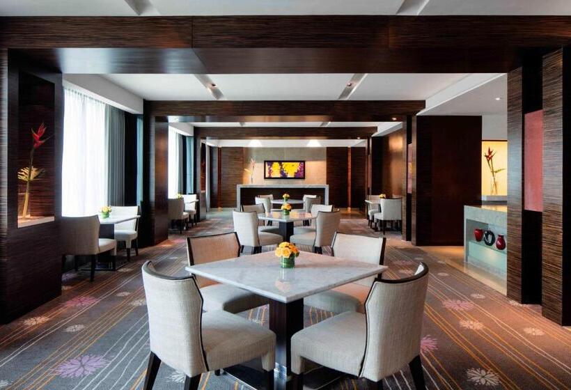 プレジデントスイートルーム, Radisson Blu Cebu