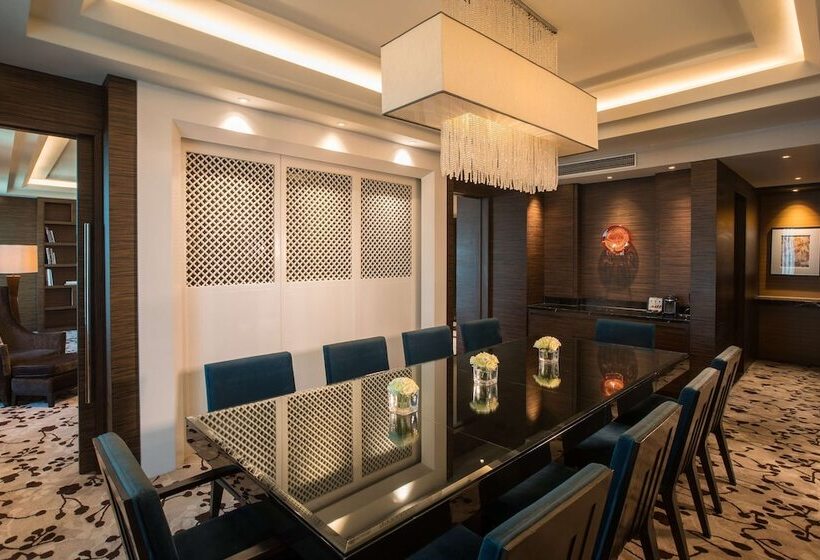 プレジデントスイートルーム, Radisson Blu Cebu