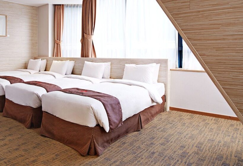 Четырехместный Номер Стандарт, Skypark Myeongdong 2