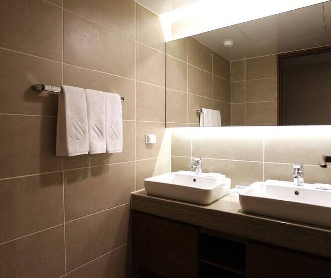 Номер Стандарт Трехместный, Skypark Myeongdong 2