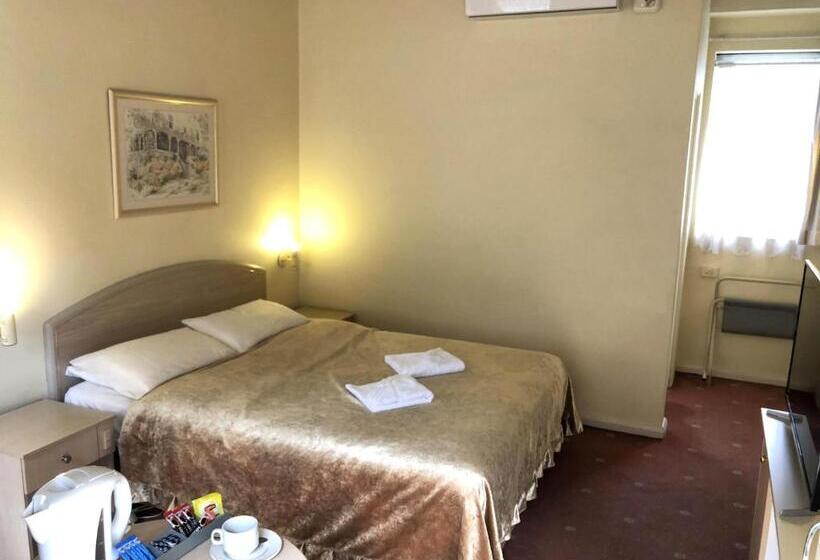Номер Стандартный Кровать Куин, The Clarendon Motel Katoomba