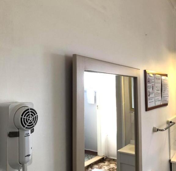 Номер Стандарт Смежный, The Clarendon Motel Katoomba