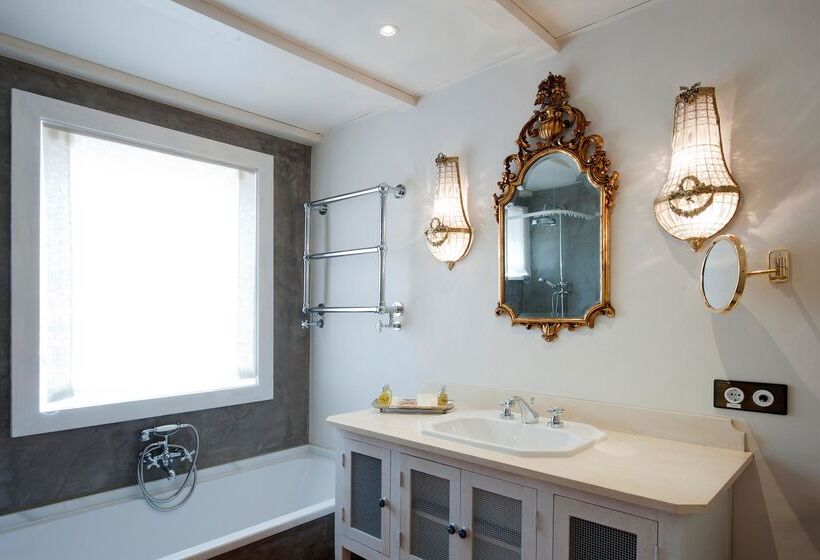 اتاق پرمیوم, Hacienda De Abajo Adults Only Lujo