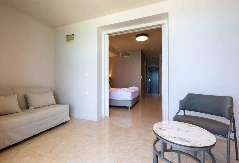 جناح مطلّ علي البحر, White Olive Elite Rethymno