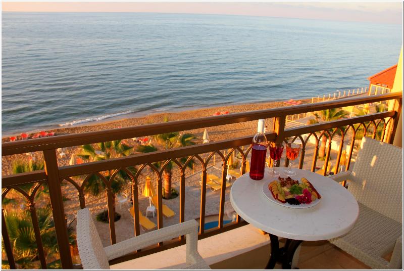 جناح مطلّ علي البحر, White Olive Elite Rethymno