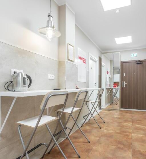 اتاق استاندارد, Babel Hostel, Dworzec Pkp, Rynek