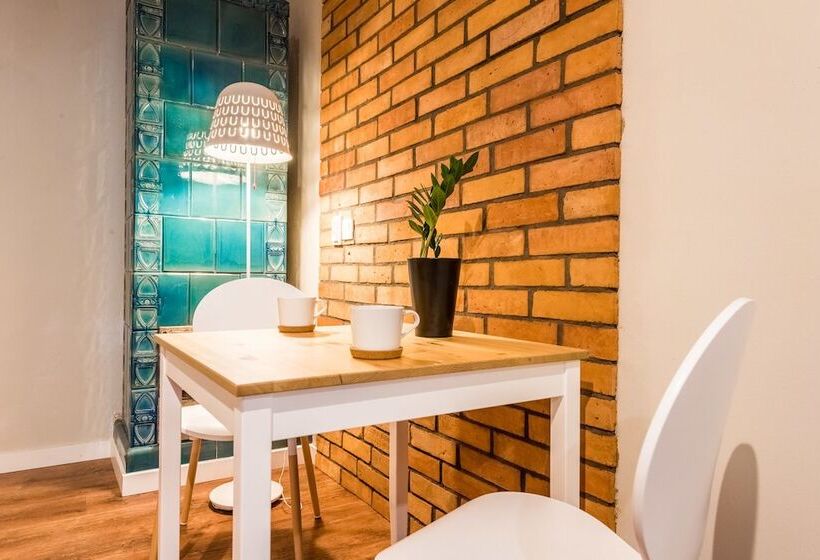 اتاق سوپریور, Flamingo Hostel