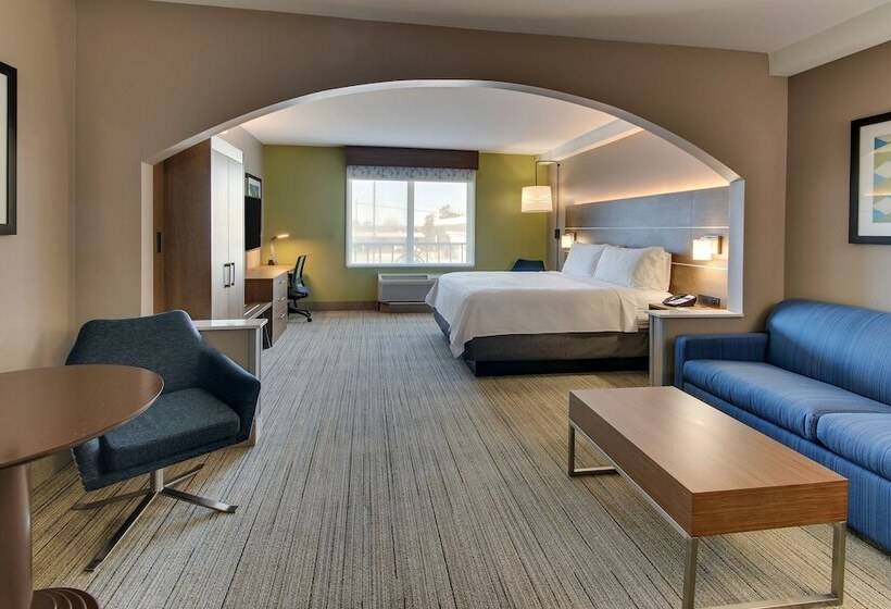 סוויטה, Holiday Inn Express Hotel & Suites Columbus Fort Benning, An Ihg