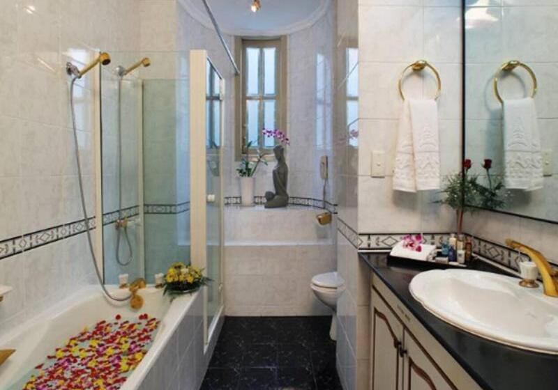 اتاق لوکس با تخت بزرگ, Grand Saigon